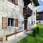Alma Hunting Guest house