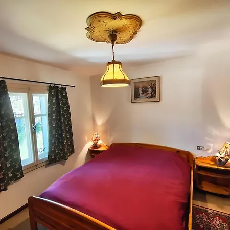 Alma Hunting Guest house *